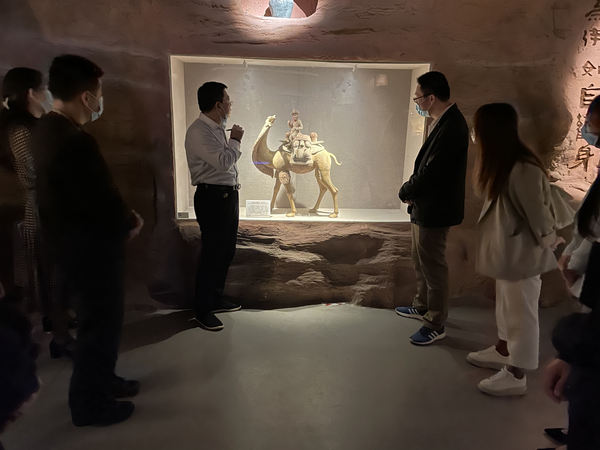 微信图片_20210126171410_副本.jpg