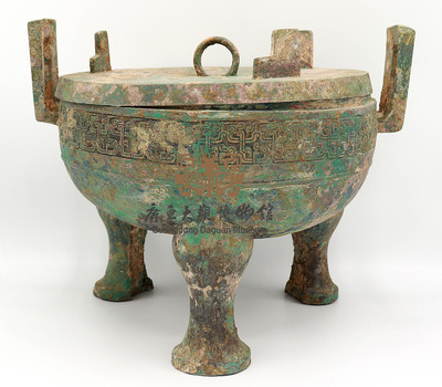 春秋战国-蟠螭纹青铜鼎