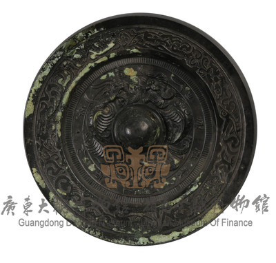 “李师作竟真大巧”铭双龙纹镜